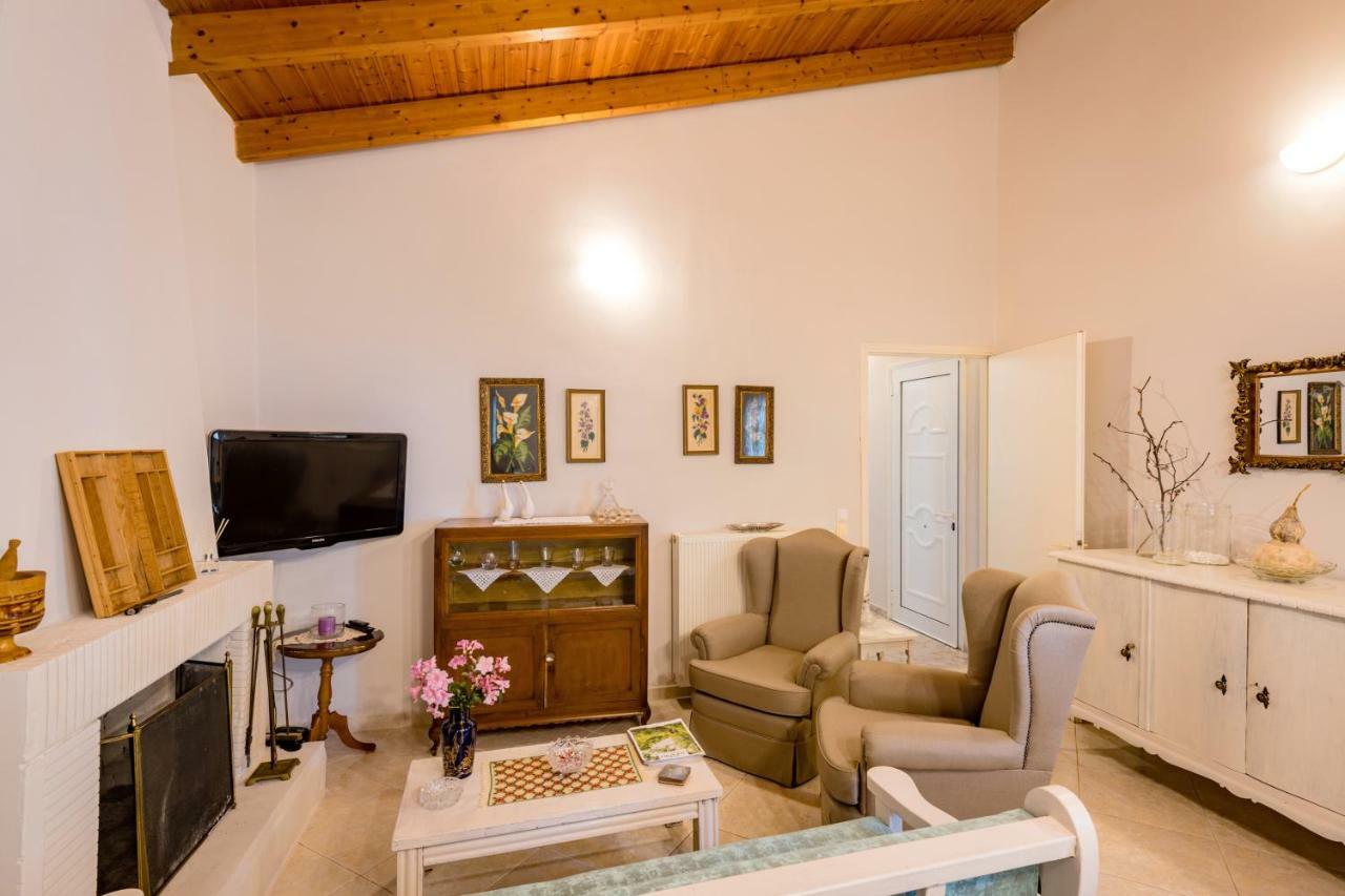 Kiko, The Coastline House Villa Káto Achaḯa Ngoại thất bức ảnh